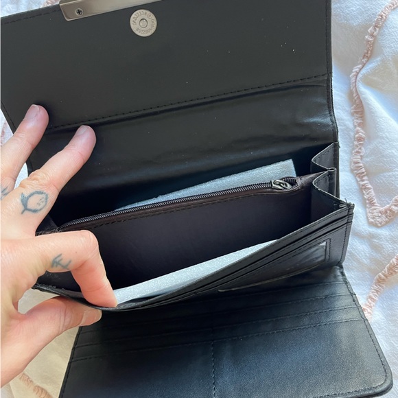 Reflective Backpack & Wallet - Picture 6 of 9